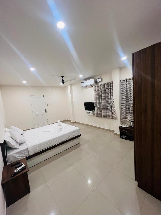 Heres Haut Residency Kochi ภายนอก รูปภาพ