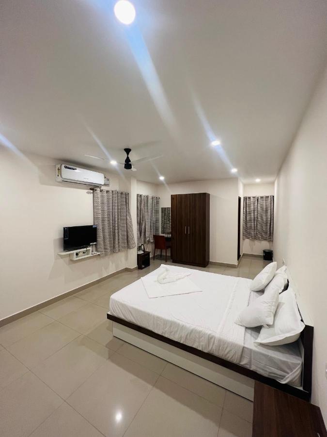 Heres Haut Residency Kochi ภายนอก รูปภาพ