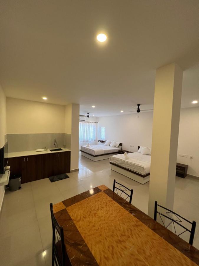 Heres Haut Residency Kochi ภายนอก รูปภาพ