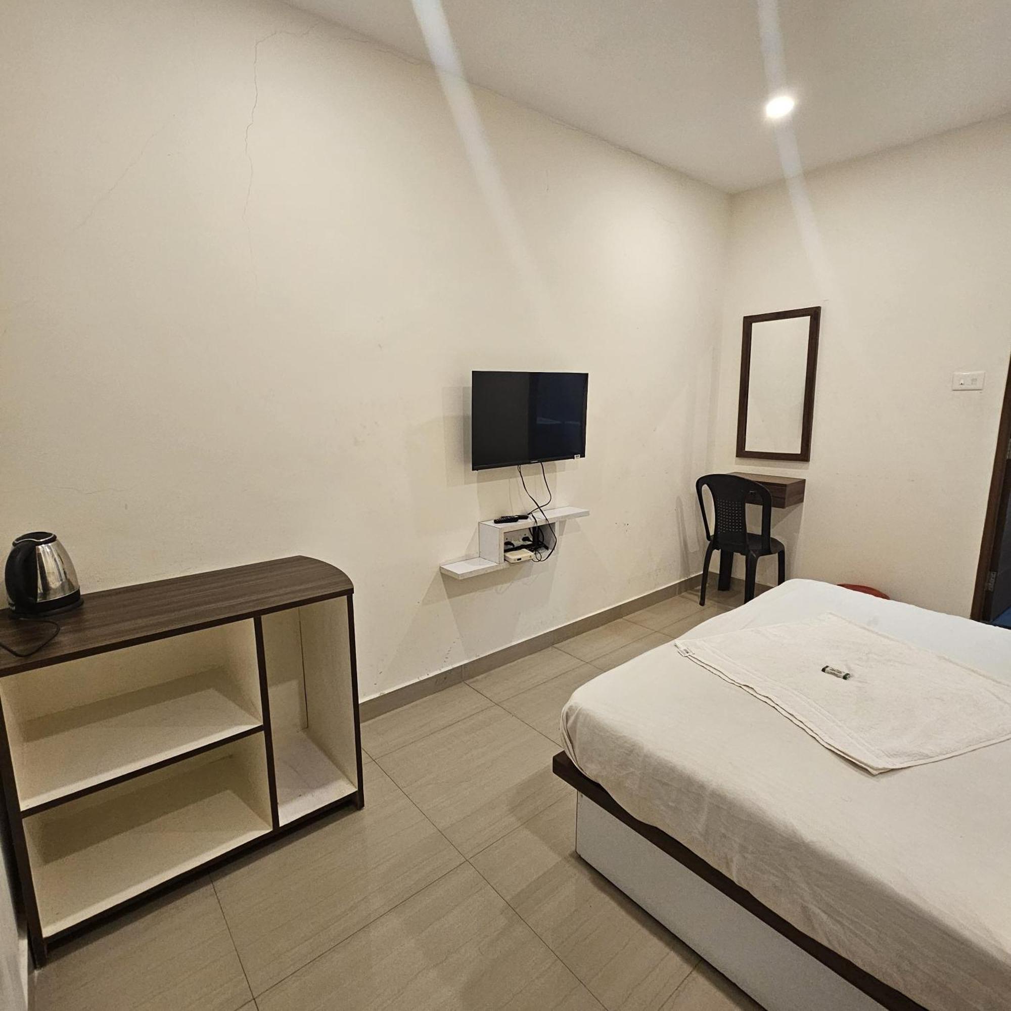 Heres Haut Residency Kochi ภายนอก รูปภาพ