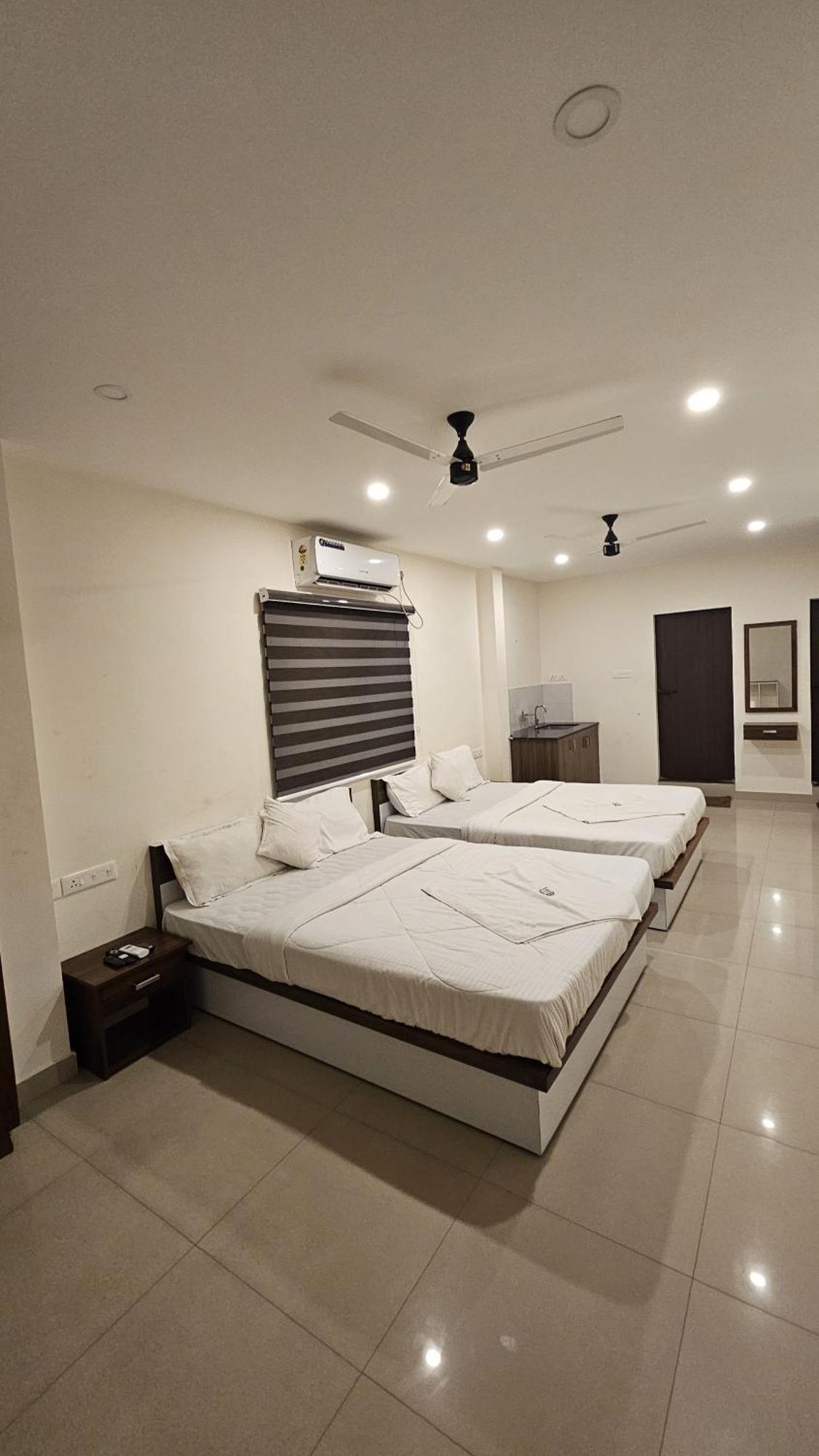 Heres Haut Residency Kochi ภายนอก รูปภาพ
