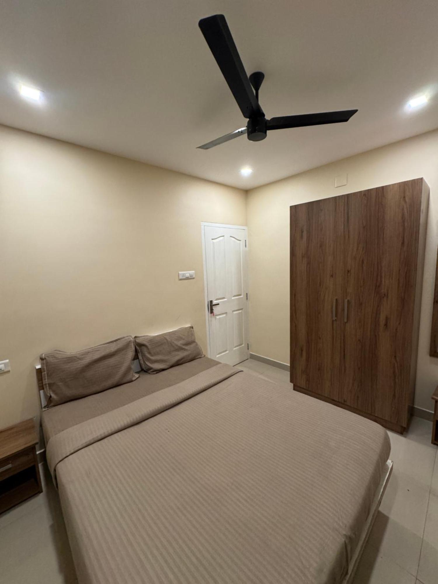 Heres Haut Residency Kochi ภายนอก รูปภาพ