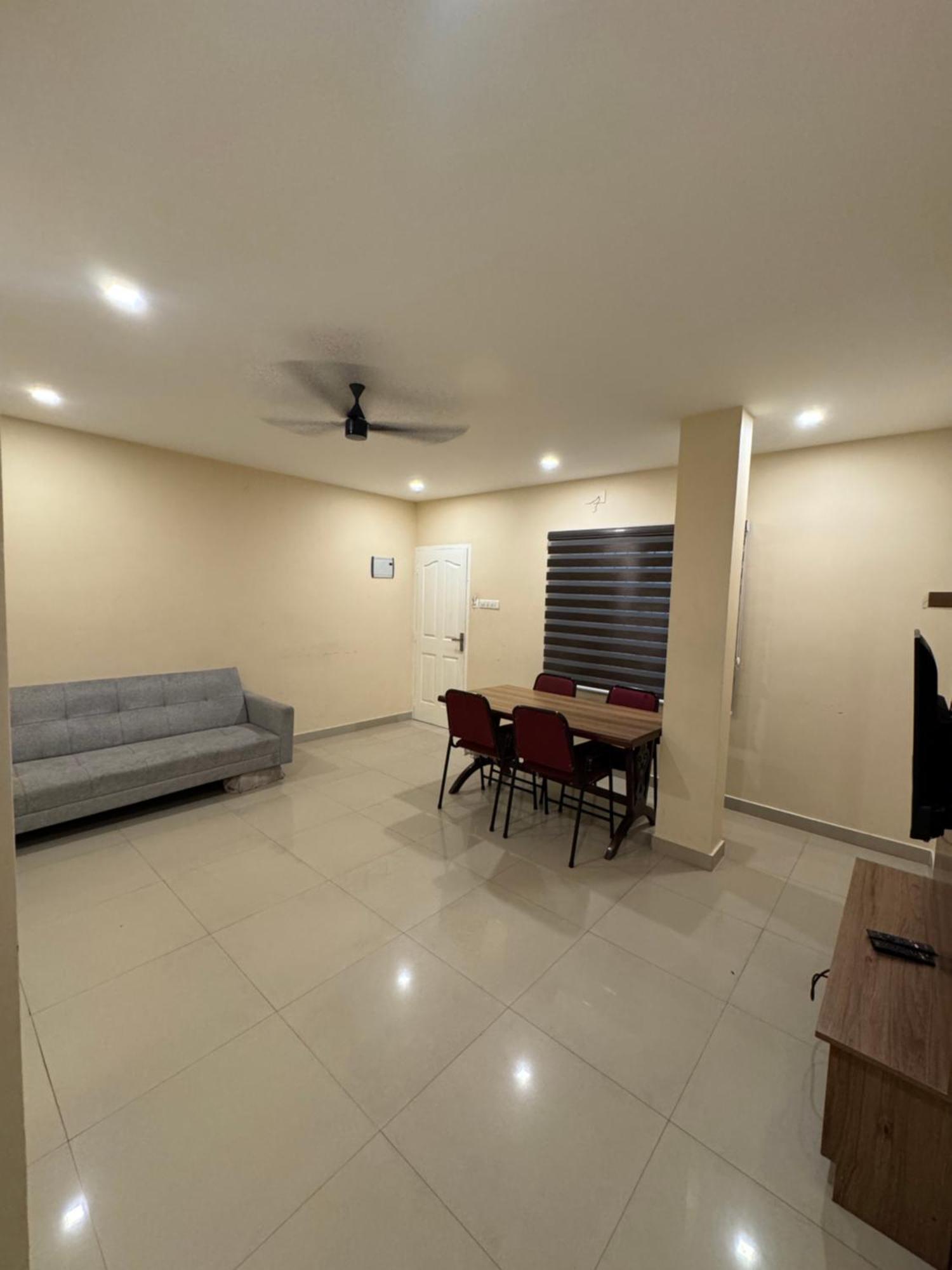 Heres Haut Residency Kochi ภายนอก รูปภาพ