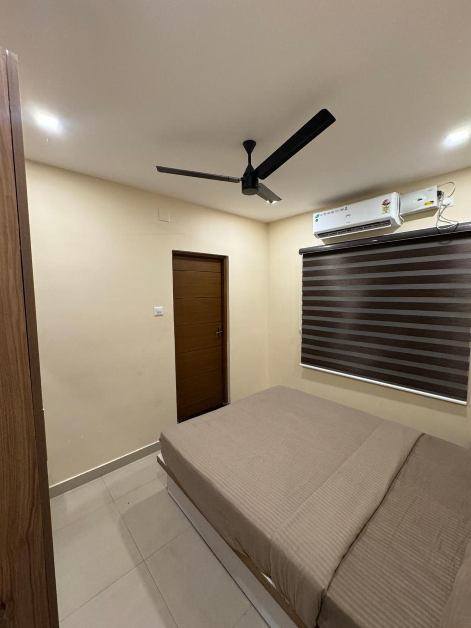 Heres Haut Residency Kochi ภายนอก รูปภาพ