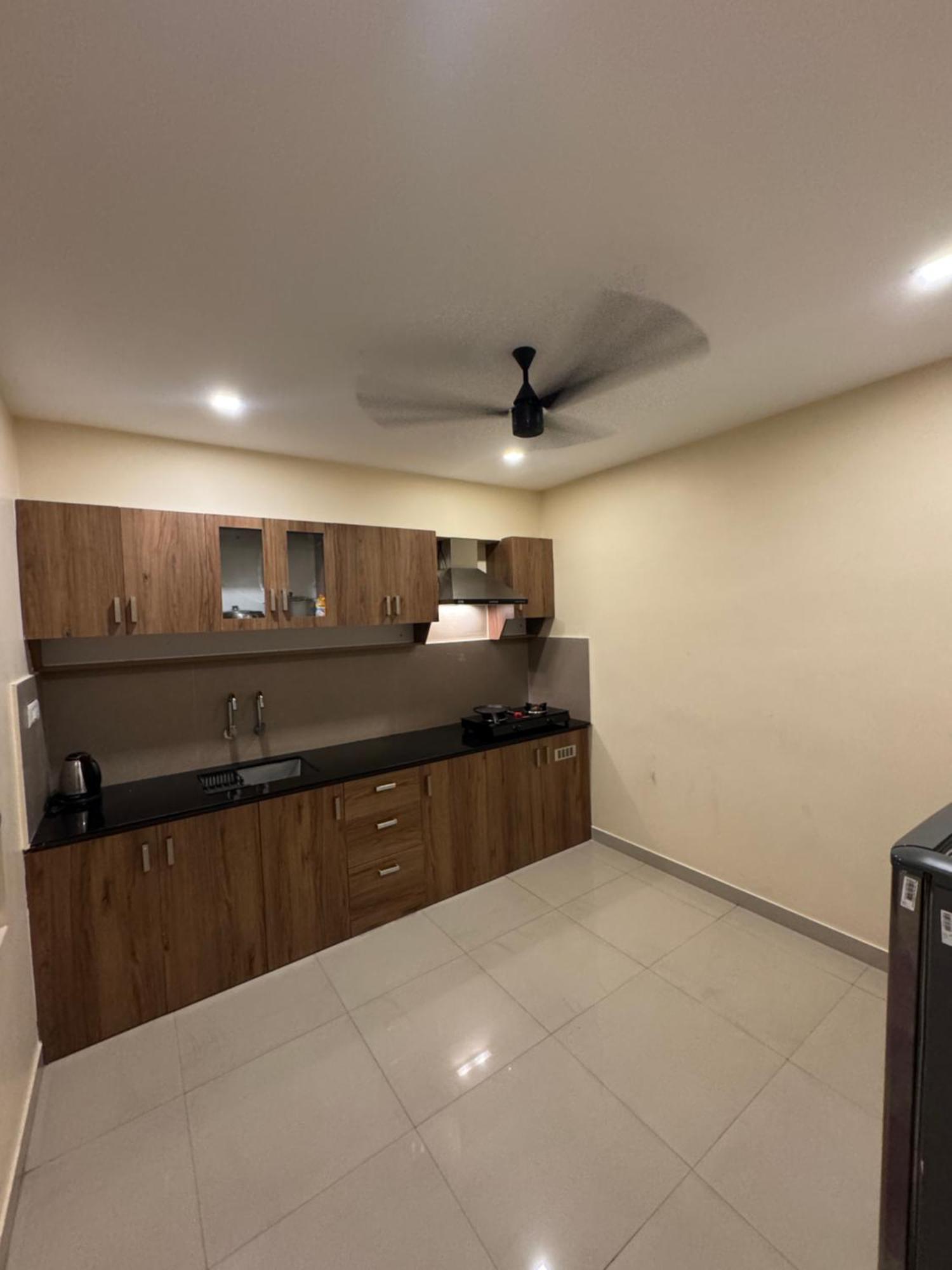 Heres Haut Residency Kochi ภายนอก รูปภาพ